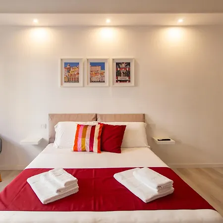 Essence - Boutique In The Heart Of 3*