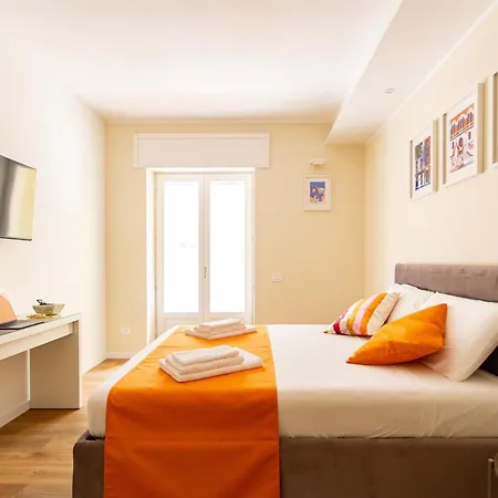 Essence - Boutique In The Heart Of 3*