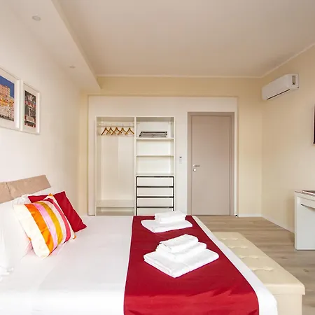 Essence - Boutique In The Heart Of ゲストハウス 3*